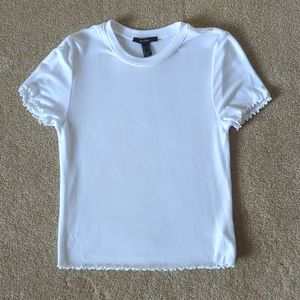 Forever 21 White Lettuce Trim Tee Size M